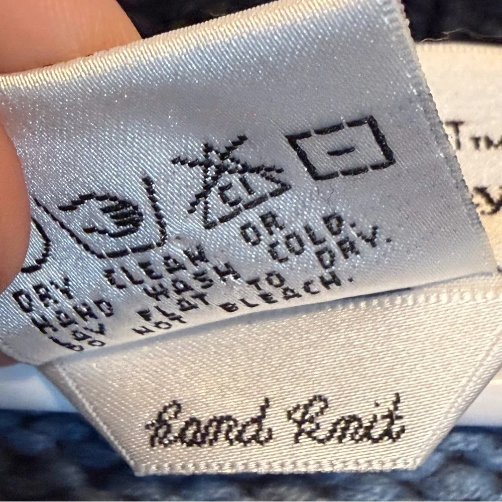 Alexandra Bartlett Multicolor Graphic Cardigan - Picture 9 of 9